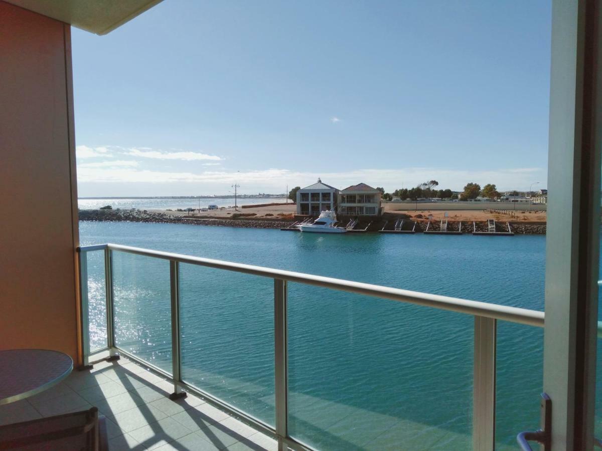 Wallaroo Marina Executive Apartments Екстер'єр фото